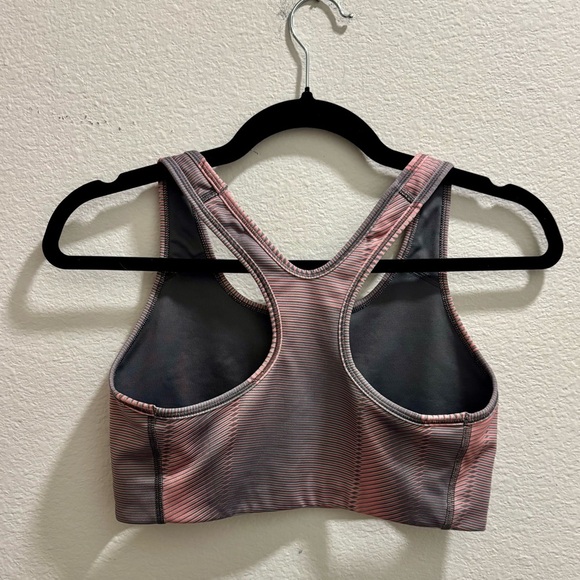 Nike Sports Bra, size M - Picture 2 of 3